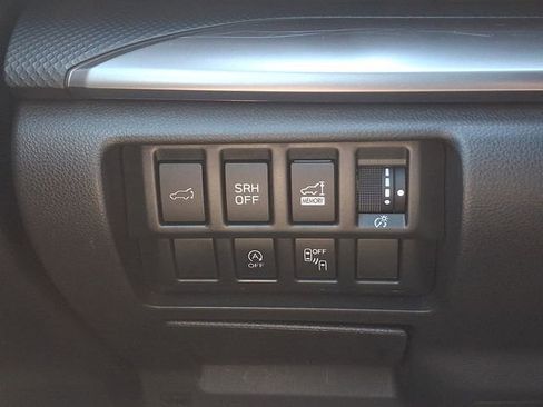 Used 2021 Subaru Forester Premium AWD/4WD image 23