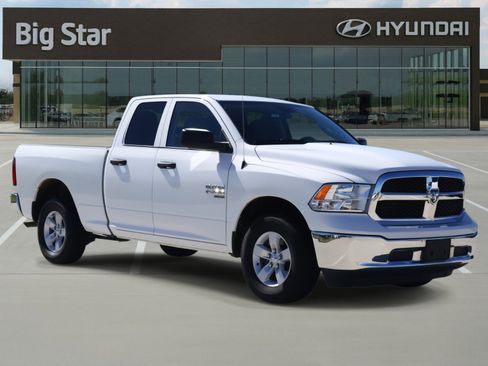 Used 2024 RAM 1500 Classic SLT image 7