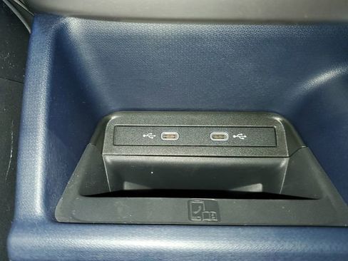 New 2025 Volkswagen ID. Buzz Pro S image 28