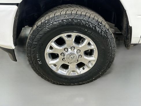 Used 2024 RAM 2500 Laramie image 8