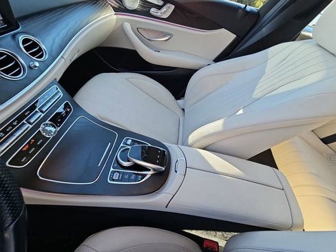 Used 2018 Mercedes-Benz E 300 E 300 image 19