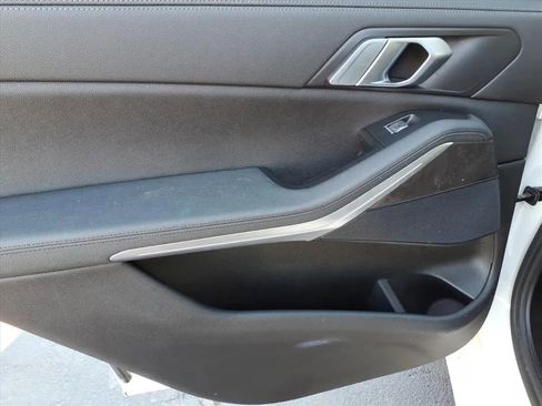 Used 2020 BMW X7 xDrive40i w/ Cold Weather Package image 21