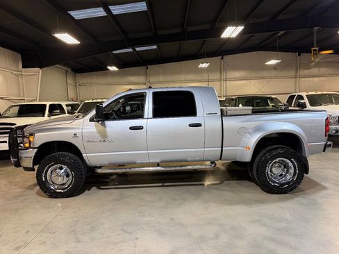 Used 2006 Dodge Ram 3500 Truck SLT AWD/4WD image 18