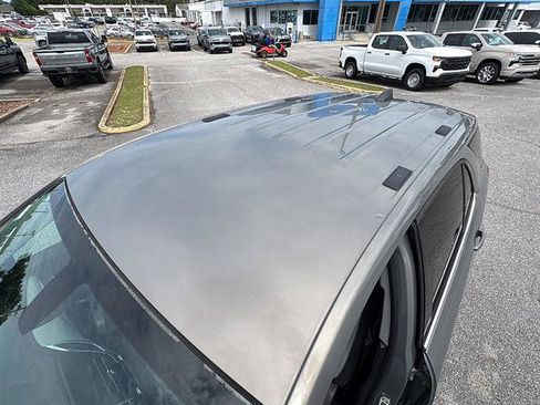 Used 2018 Chevrolet Equinox LT FWD image 14