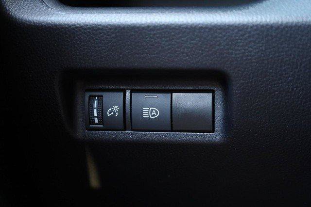 Used 2025 Toyota RAV4 XLE AWD/4WD image 20