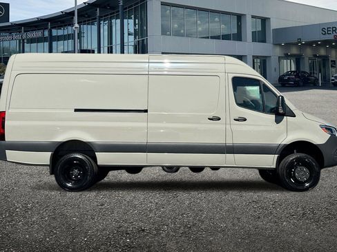 New 2026 Mercedes-Benz Sprinter 3500 image 3