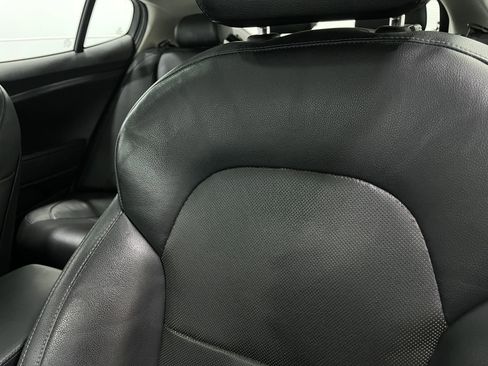 Used 2018 Kia Stinger Premium image 17