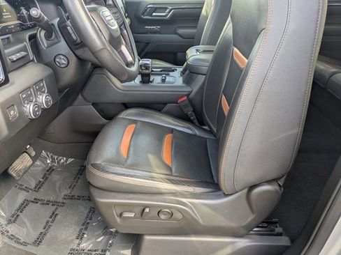 Used 2022 GMC Sierra 1500 AT4 w/ AT4 Premium Package image 17