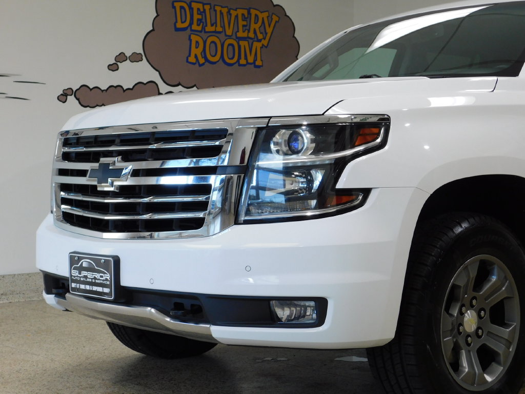 Used 2017 Chevrolet Tahoe LT w/ Luxury Package AWD/4WD image 12