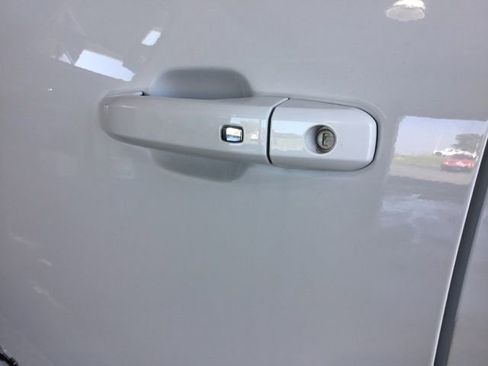 New 2025 GMC Sierra 2500 AT4 w/ AT4 Premium Plus Package image 15