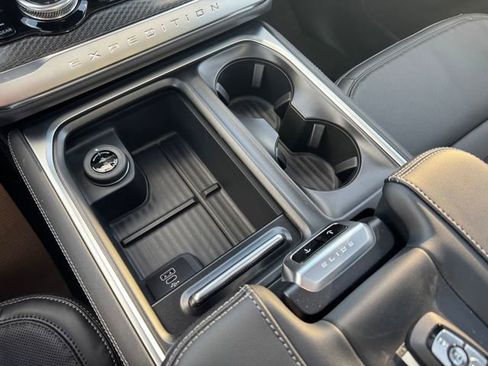 New 2026 Ford Expedition Platinum w/ Stealth Performance Package image 22