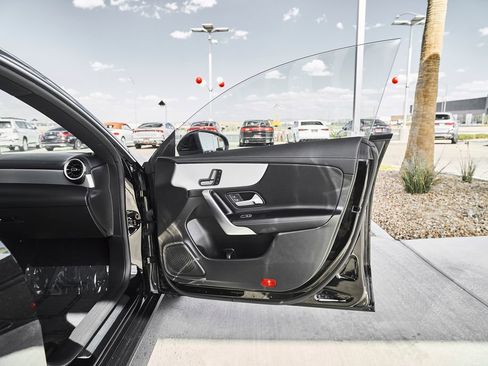 Used 2025 Mercedes-Benz CLA 250 4MATIC image 10
