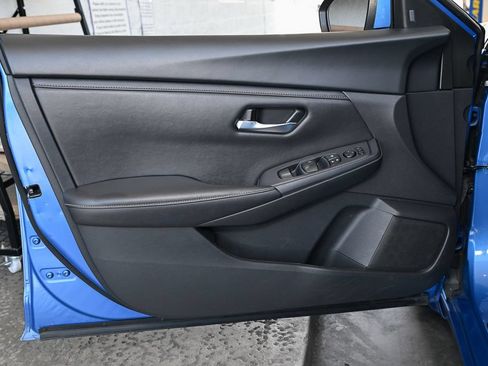 Used 2024 Nissan Sentra SV FWD image 20