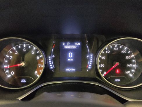 Used 2020 Jeep Compass Latitude w/ Cold Weather Group FWD image 23