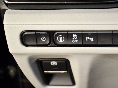 Used 2024 Acura MDX SH-AWD w/ Technology Package image 35