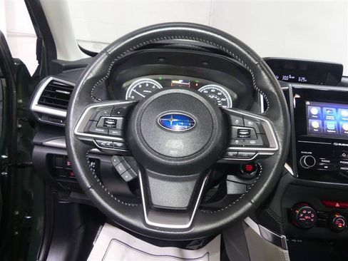 Used 2024 Subaru Forester Premium AWD/4WD image 28