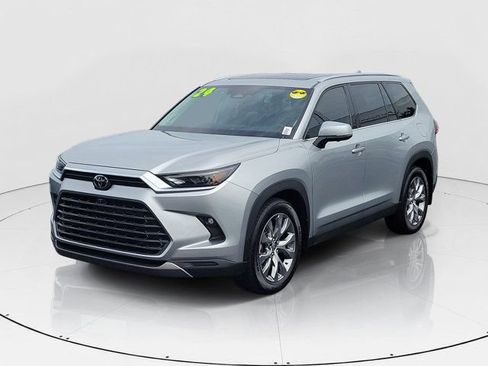 Used 2024 Toyota Grand Highlander FWD image 31