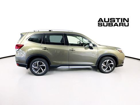 Used 2022 Subaru Forester Touring image 8