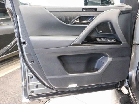 Used 2024 Lexus LX 600 4WD w/ Interior Upgrade Package image 22