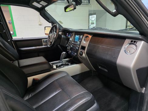 Used 2017 Ford Expedition EL Limited image 27