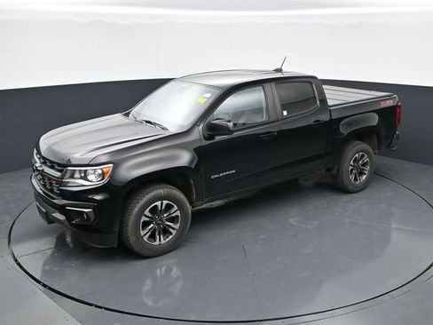 Used 2021 Chevrolet Colorado Z71 w/ Safety Package AWD/4WD image 31