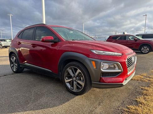 Used 2021 Hyundai Kona Limited w/ Cargo Package image 3