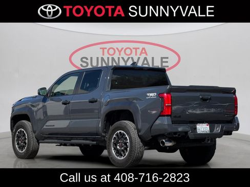 Used 2025 Toyota Tacoma TRD Off-Road AWD/4WD image 7