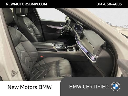 Used 2023 BMW 760i xDrive AWD/4WD image 15