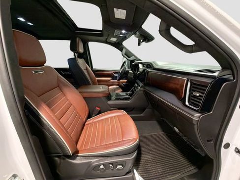 Certified 2024 GMC Sierra 2500 Denali Ultimate w/ Max Trailering Package image 25