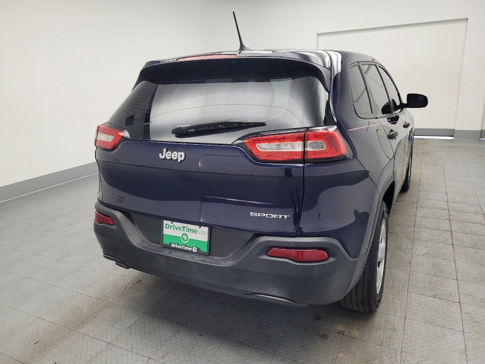 Used 2015 Jeep Cherokee Sport FWD image 7