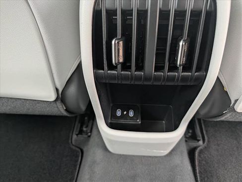 Certified 2024 Hyundai Kona SEL AWD/4WD image 15
