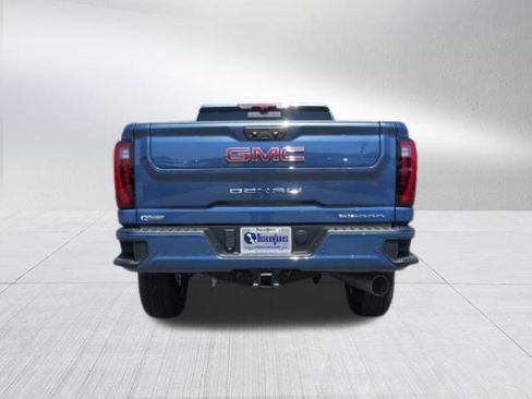 New 2025 GMC Sierra 2500 Denali w/ Denali Reserve Package image 4