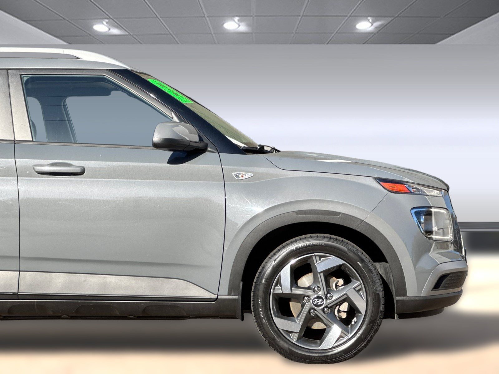 Used 2023 Hyundai Venue SEL FWD image 33