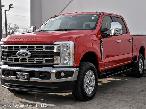 Used 2024 Ford F250 XLT image 4
