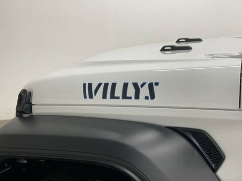 Used 2023 Jeep Wrangler Unlimited image 11