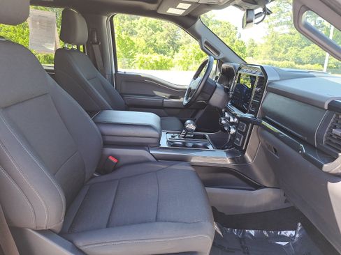 Used 2022 Ford F150 XLT w/ Equipment Group 302A High AWD/4WD image 10