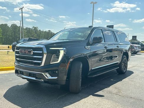 New 2026 GMC Yukon XL Elevation w/ Elevation Premium Package image 2