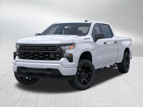 New 2026 Chevrolet Silverado 1500 Custom w/ LPO, Dark Essentials Package AWD/4WD image 9