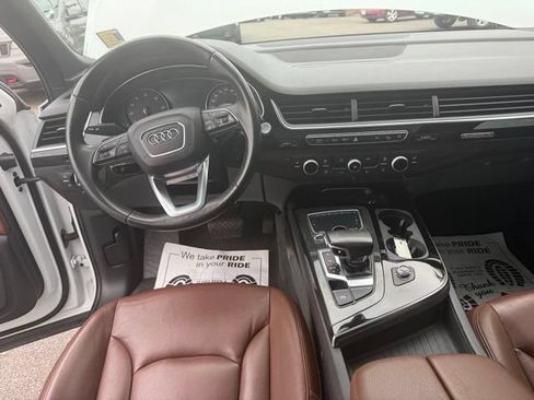 Used 2019 Audi Q7 3.0T Premium w/ Convenience Package AWD/4WD image 25