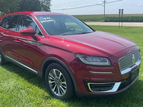 Used 2019 Lincoln Nautilus Select AWD/4WD image 2