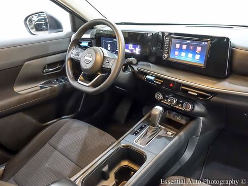 Used 2025 Nissan Kicks S image 31