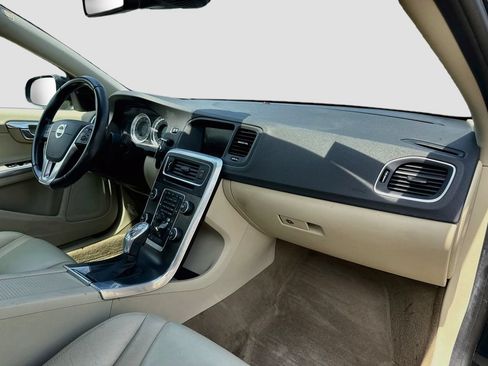 Used 2013 Volvo S60 T5 FWD image 29
