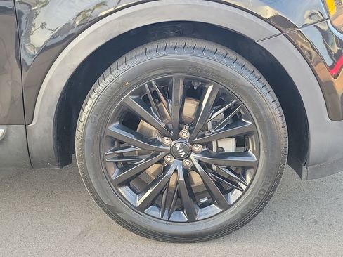 Used 2020 Kia Telluride SX image 32