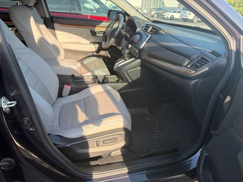 Used 2019 Honda CR-V Touring image 7