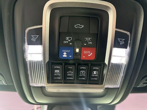 Used 2022 RAM 1500 Limited w/ Body Color Bumper Group image 44