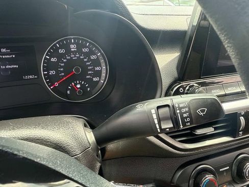 Used 2023 Kia Forte LXS image 30