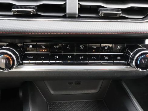 New 2026 Chevrolet Equinox RS w/ Convenience Package III FWD image 28
