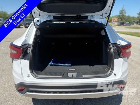 New 2026 Chevrolet Trax LT w/ Driver Confidence Package FWD image 28