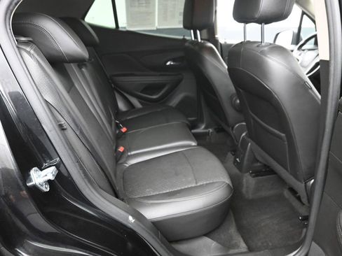 Used 2022 Buick Encore Preferred w/ Safety Package image 8