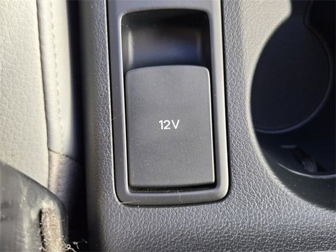 Used 2016 Audi Q3 2.0T Premium Plus w/ Technology Package image 29